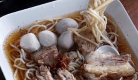 ก๋วยเตี๋ยวเนื้อ